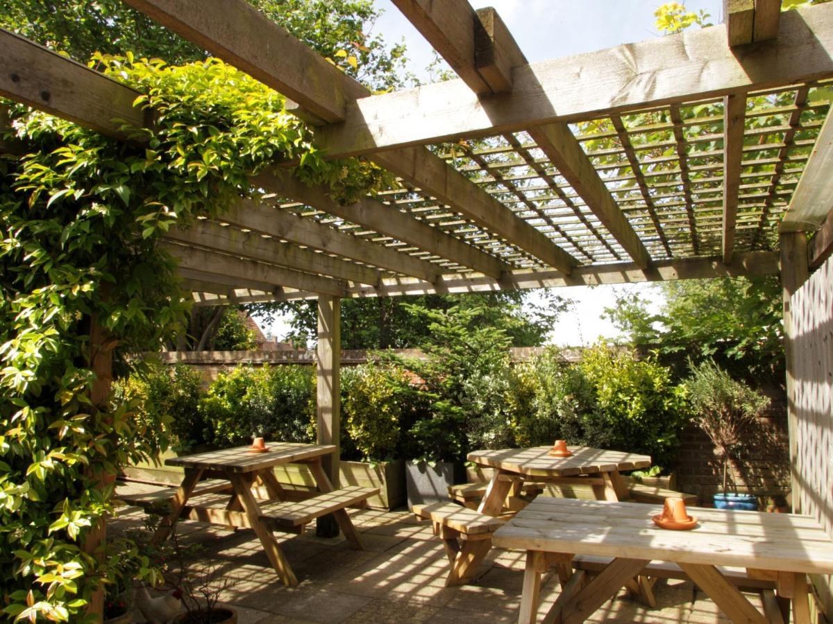Rose And Crown B&B Burwash エクステリア 写真